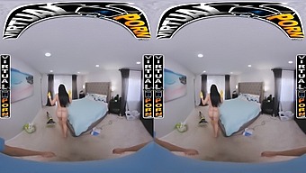 Sandy The Maid Gives A Sensual Massage And Sucks Your Big Dick In Vr