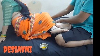 Indian Avni Gives Sensual Massage